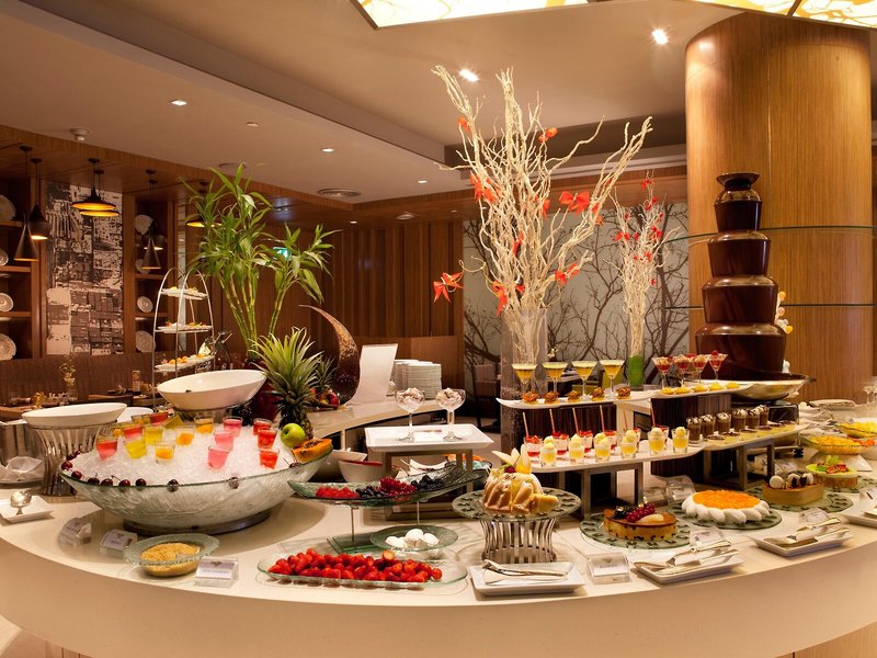 Centara Grand at Central Plaza Ladprao 18