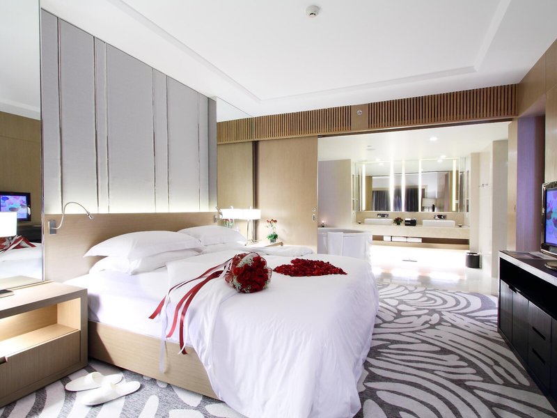 Centara Grand at Central Plaza Ladprao 37