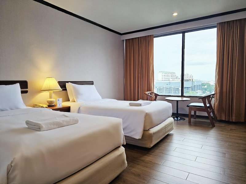 Alexander Hotel Bangkok 10