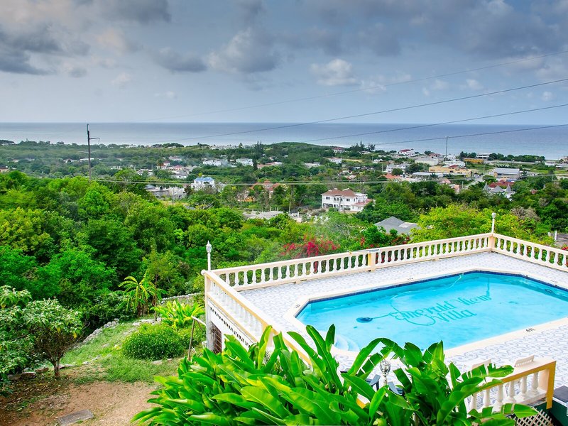 Emerald View Resort Villa 8