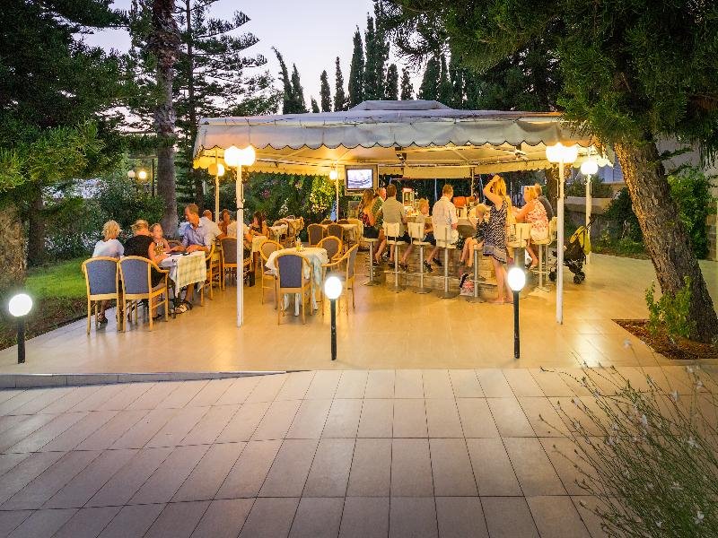 Paleos Hotel Apartments 4