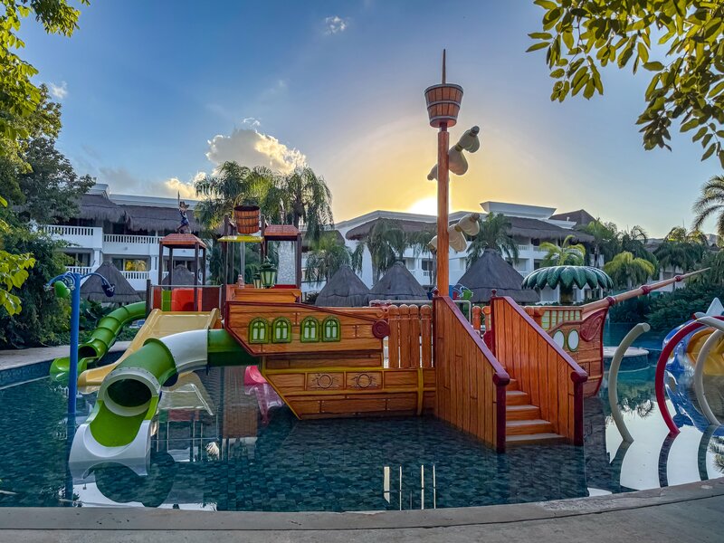 Grand Sunset Princess All Suites & Spa Resort 18