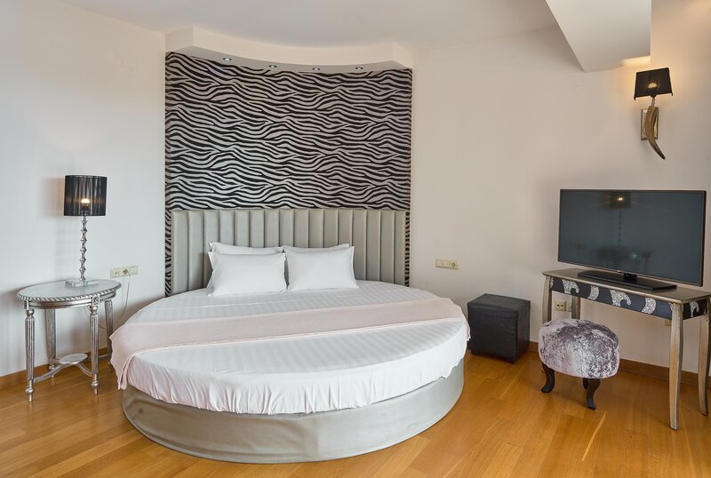 Mediterranean Princess 32