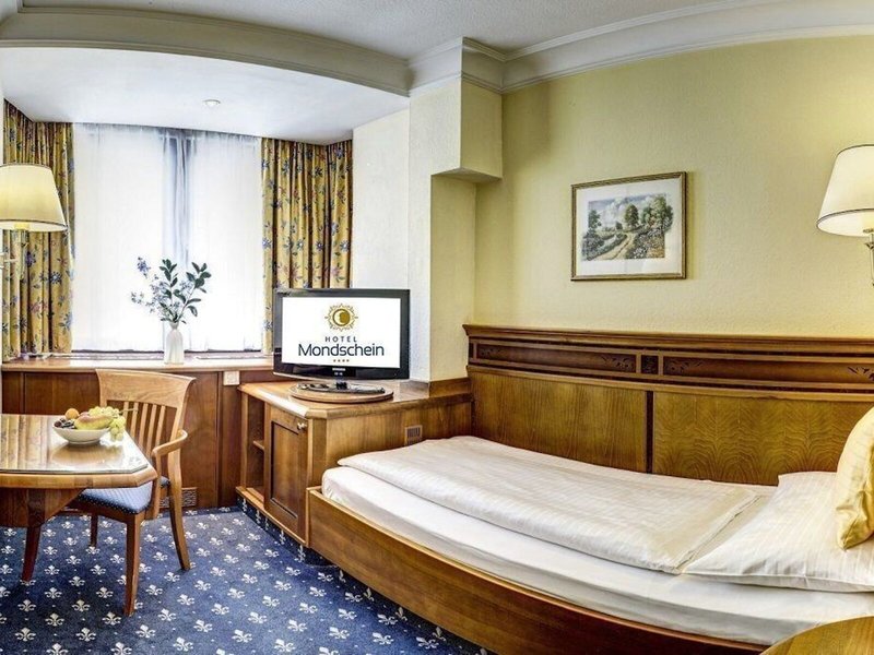 Hotel Mondschein 28