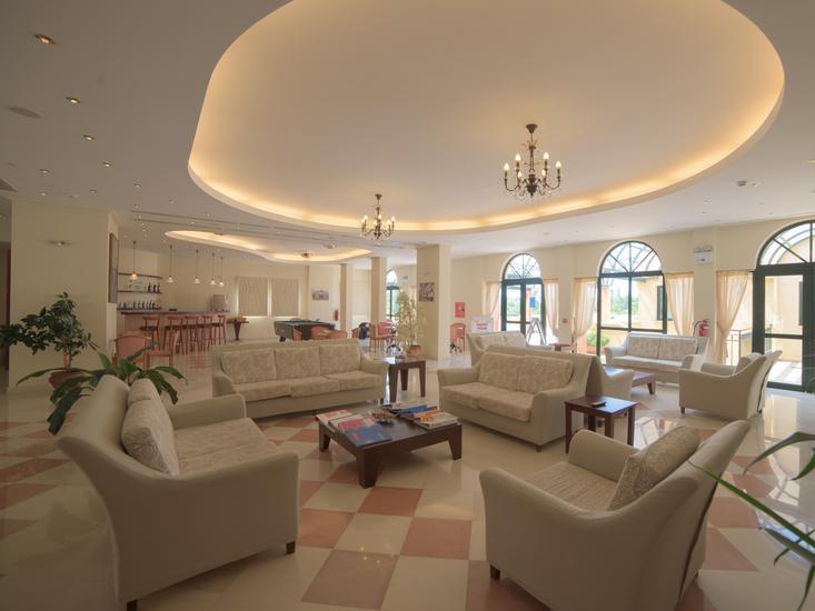 Century Resort - App. , Studios & Villas 10