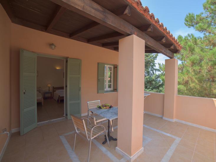 Century Resort - App. , Studios & Villas 11