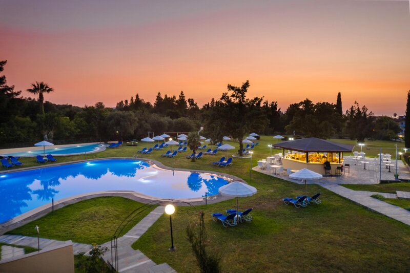 Century Resort - App. , Studios & Villas 13