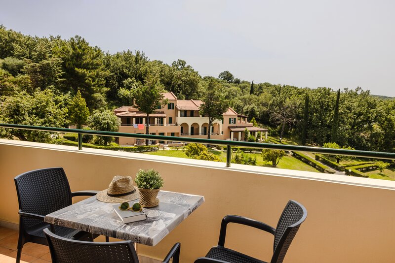 Century Resort - App. , Studios & Villas 75