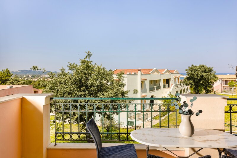 Century Resort - App. , Studios & Villas 97