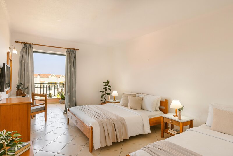 Century Resort - App. , Studios & Villas 100