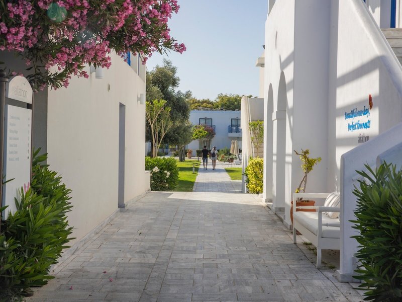 Aliathon Aegean 11 - Exterior