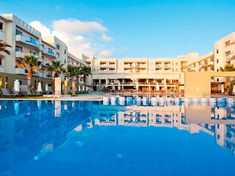 Capital Coast Resort & Spa 3