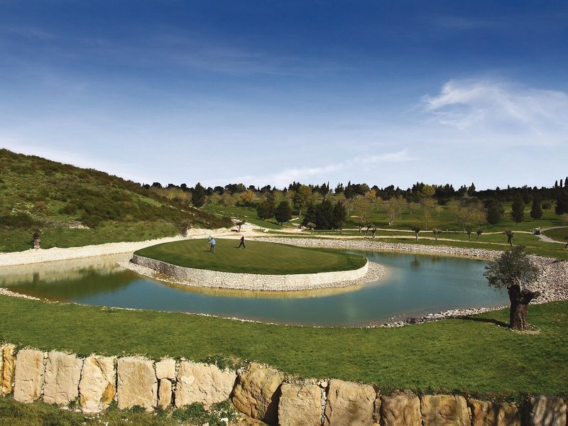 Capital Coast Resort & Spa 6