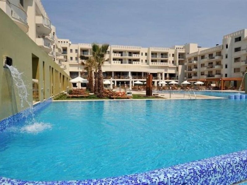 Capital Coast Resort & Spa 13