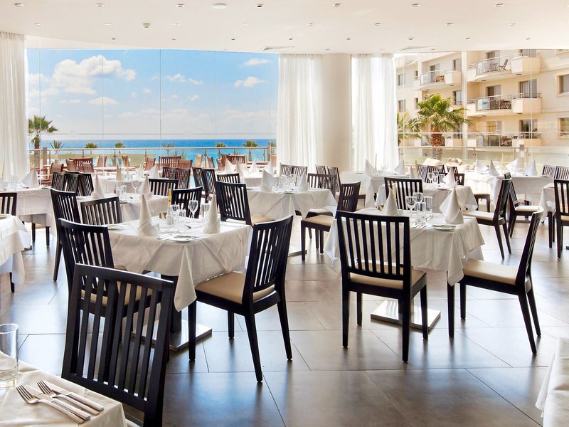 Capital Coast Resort & Spa 23