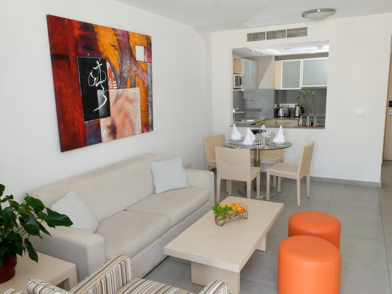 Capital Coast Resort & Spa 46