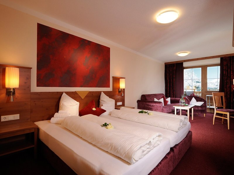 Hotel Garni Alpenjuwel 20 - Room Example