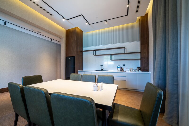 The Norm Oriental 77