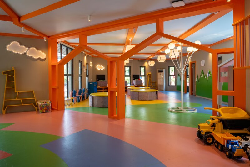 The Norm Oriental 125