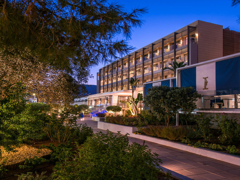 I-Resort Beach Hotel & Spa 3