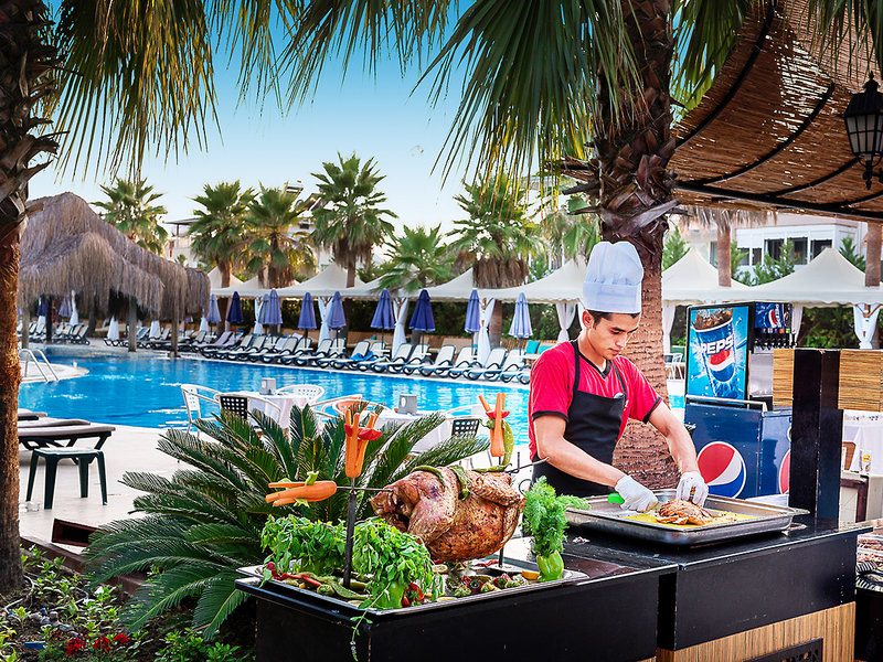 Siam Elegance Hotels & Spa 13 - People