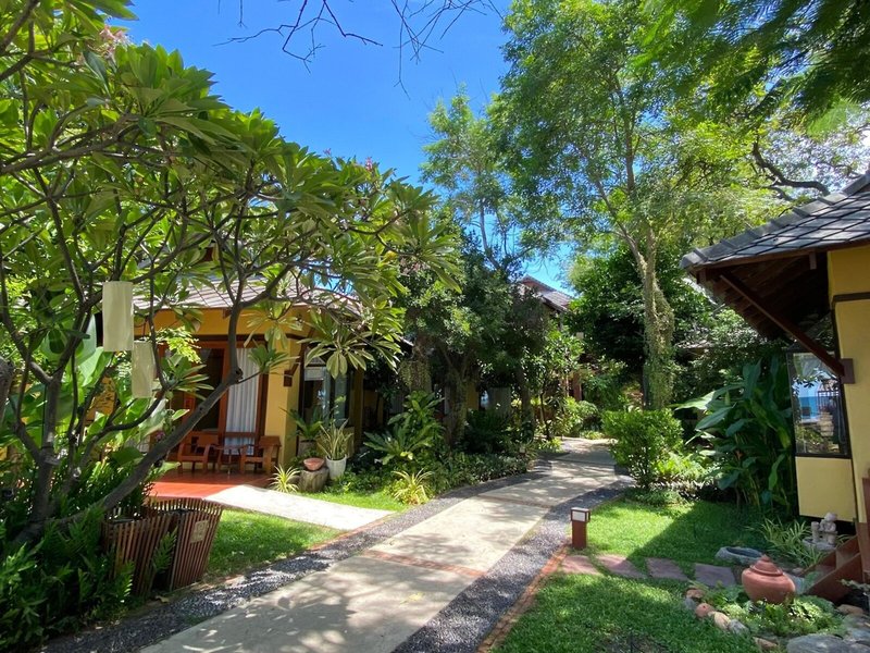Baan Talay Dao 49