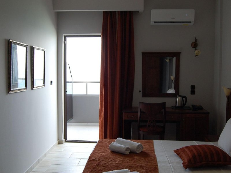 Paralia Beach Boutique Hotel 30