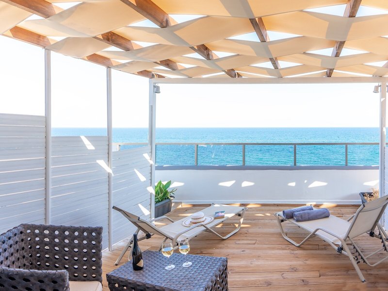 Paralia Beach Boutique Hotel 35