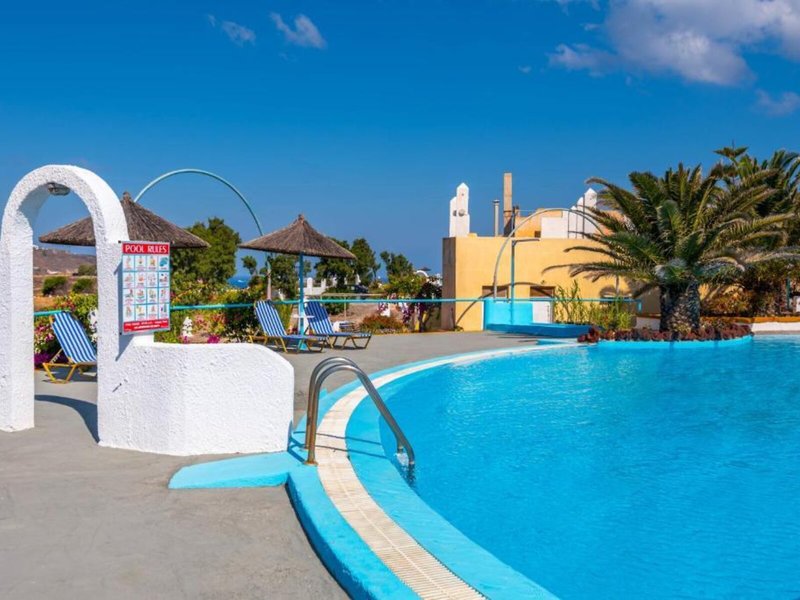 Caldera View Bungalow Resort 4