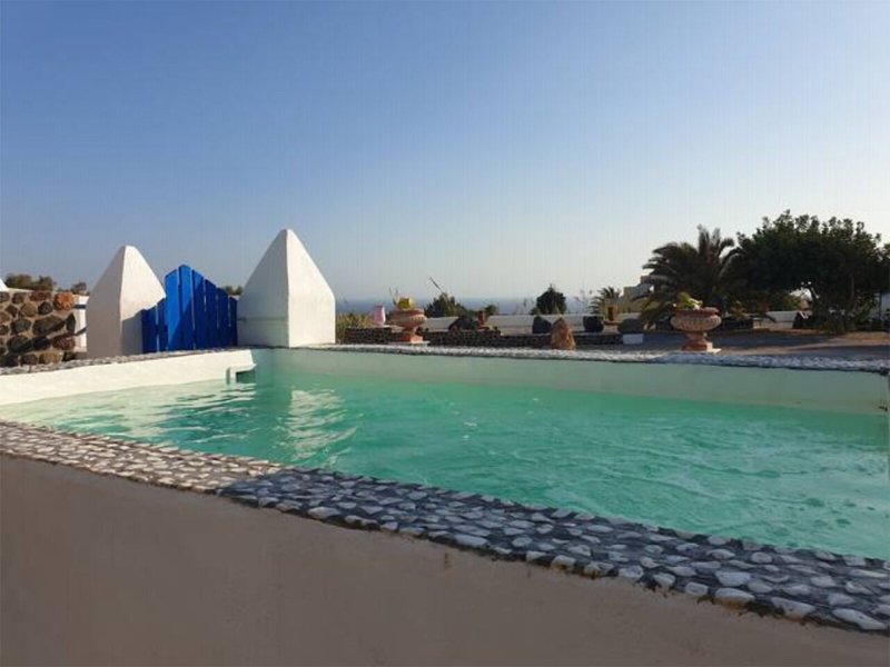 Caldera View Bungalow Resort 8