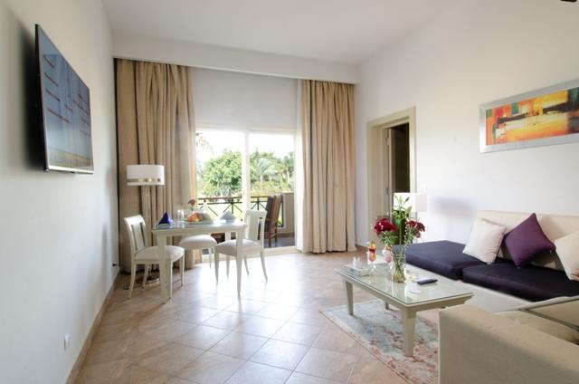 Swiss Inn Pyramids Golf Resort 13