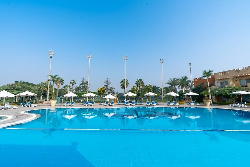 Swiss Inn Pyramids Golf Resort 44