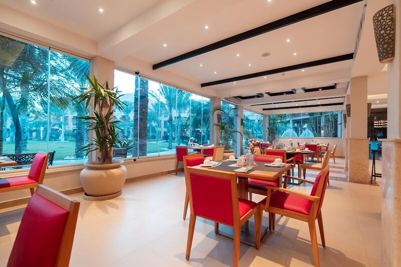 Swiss Inn Pyramids Golf Resort 85