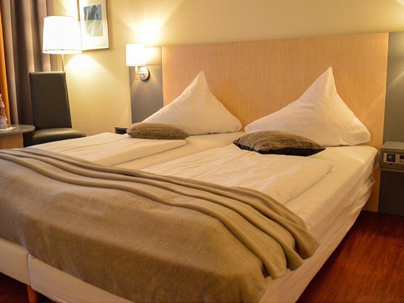 CAREA Residenz Hotel Harzhöhe 36