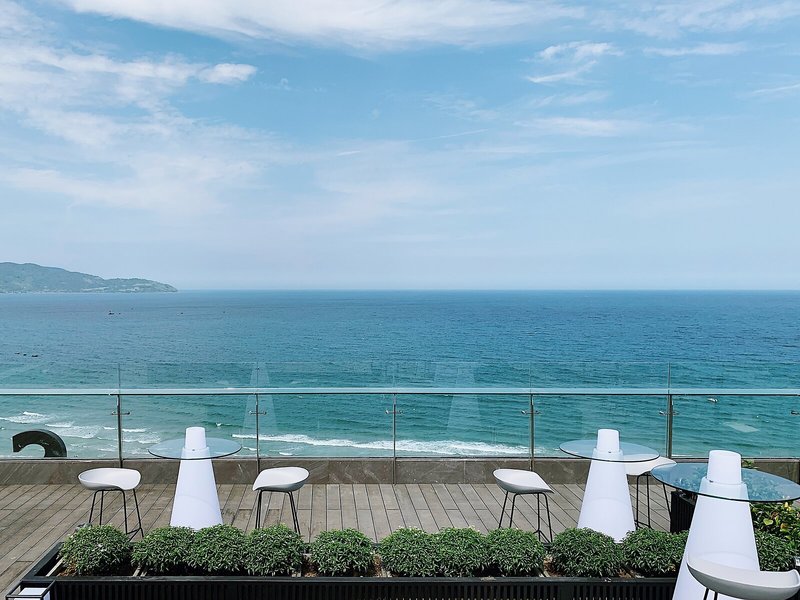 Stella Maris Beach Danang 5