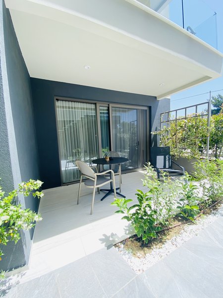 Serenity Suites 8