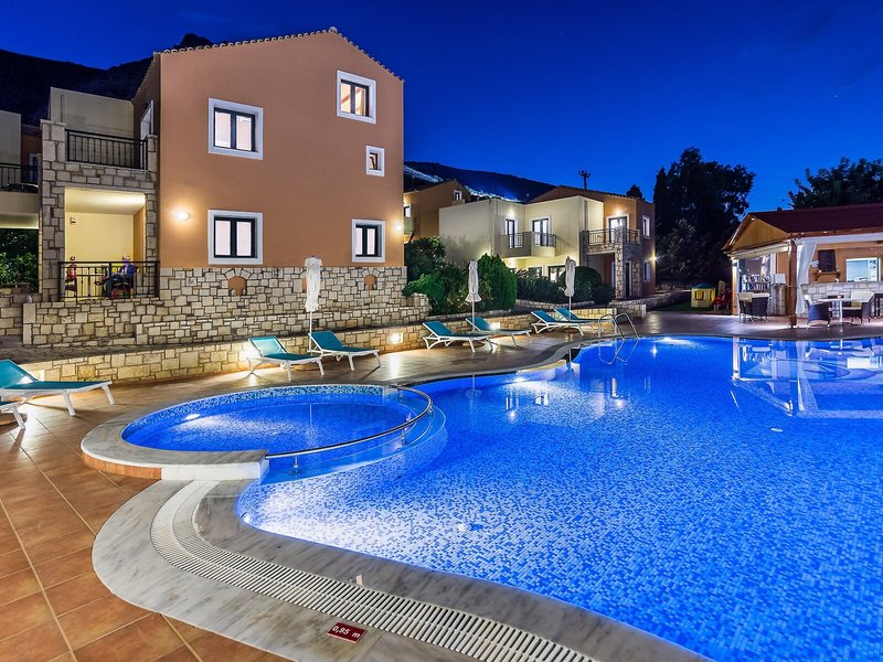 Pilot's Villas Luxury Suites 17