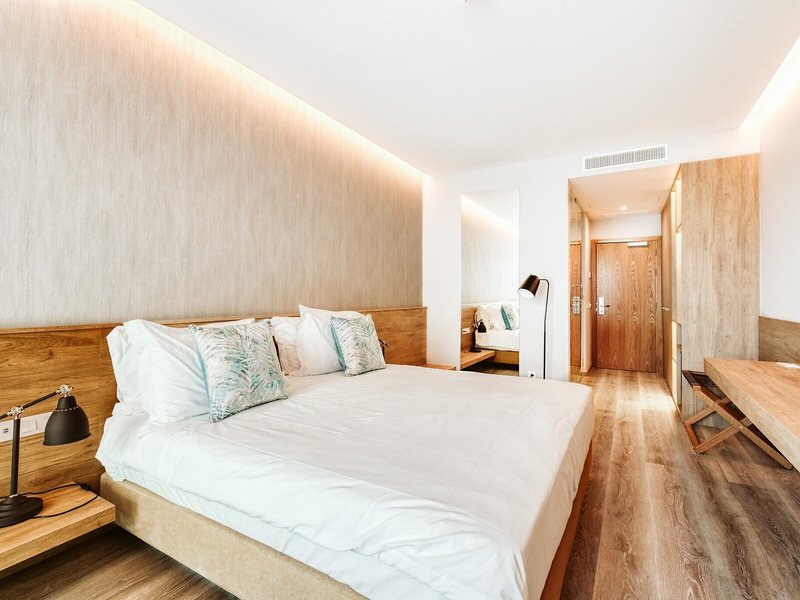 the Lince Madeira Lido Atlantico Great Hotel 41 - Room Example