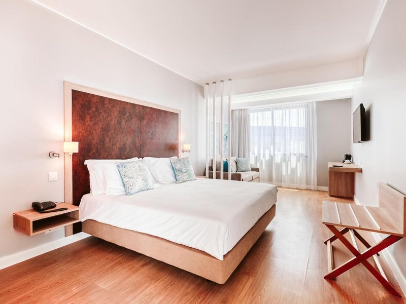 the Lince Madeira Lido Atlantico Great Hotel 44 - Room Example