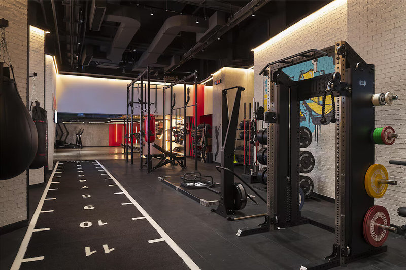 Radisson Red Phuket Patong Beach 12