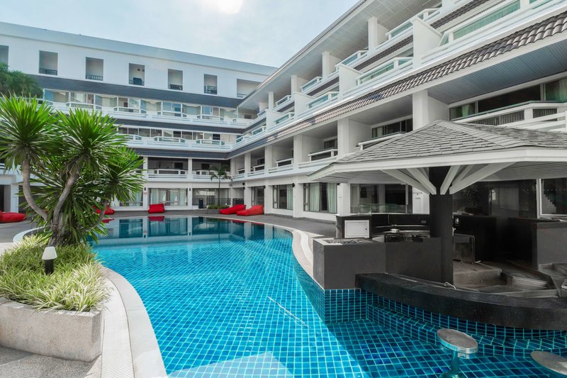 Radisson Red Phuket Patong Beach 2