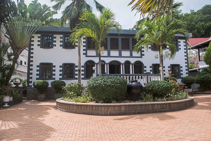 Chateau St. Cloud 13