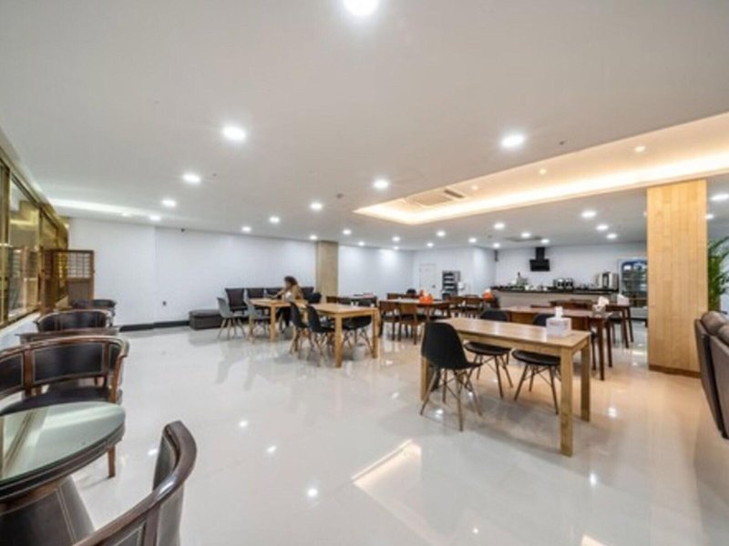 Mayone Hotel 6