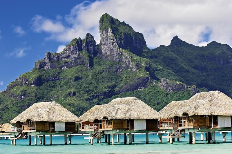 Four Seasons Resort Bora Bora 13