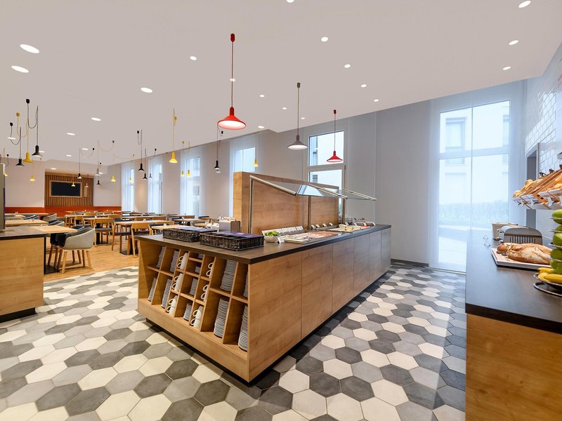 Holiday Inn Express Regensburg 6