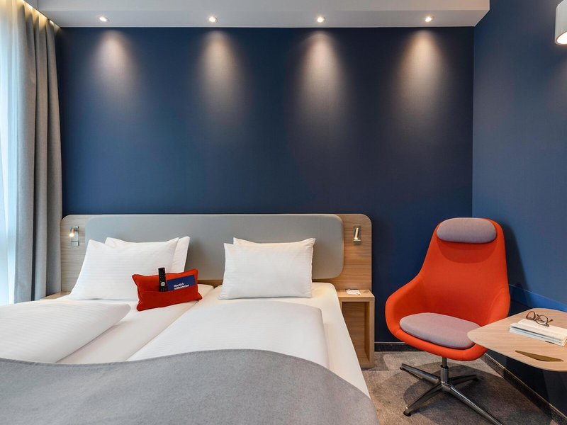 Holiday Inn Express Regensburg 16