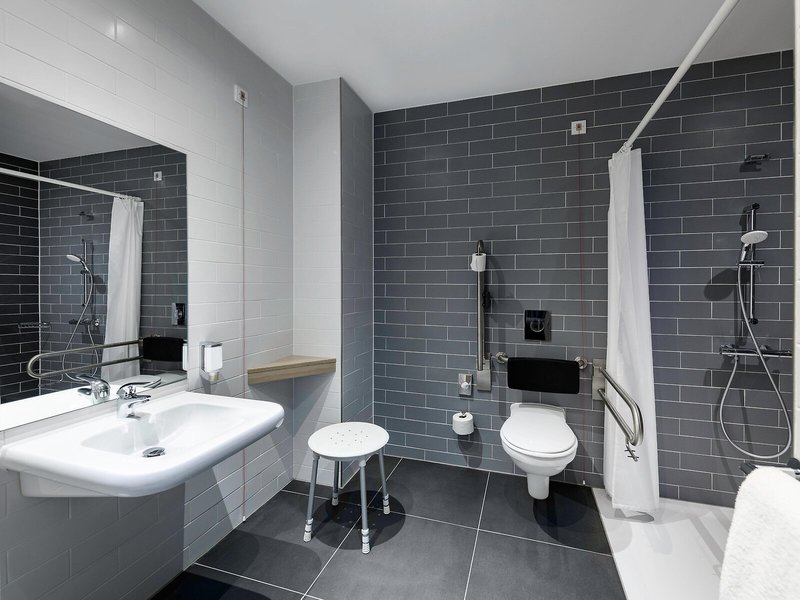 Holiday Inn Express Regensburg 25