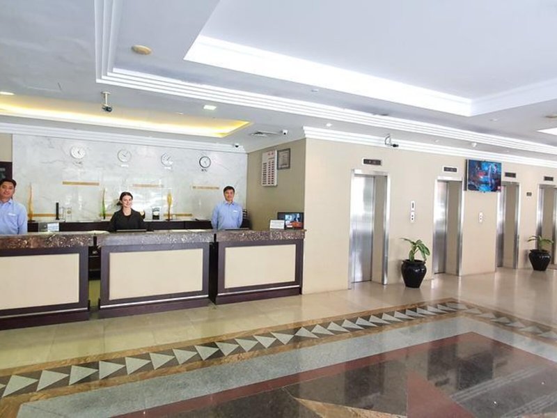 Star Metro Deira 5