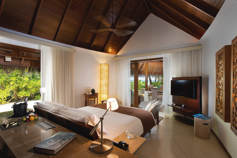 Constance Halaveli Maldives 10