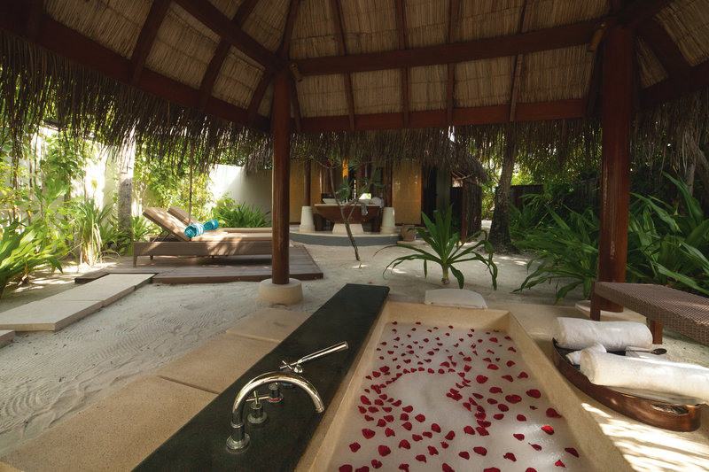 Constance Halaveli Maldives 12